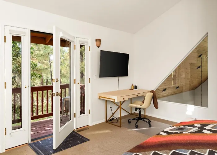 Wildlife Views~hot Tub~fire Pit & Games Holiday home