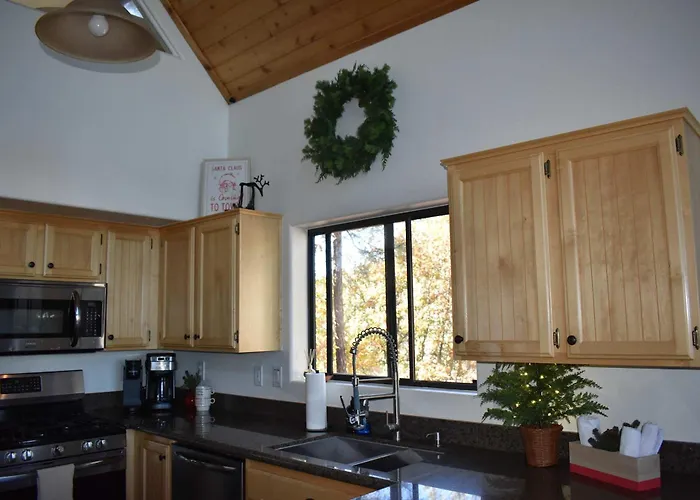 Holiday home Wildlife Views~hot Tub~fire Pit & Games